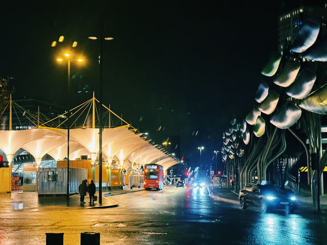 A Day in Stratford, London – Where History Meets Modern Vibes 