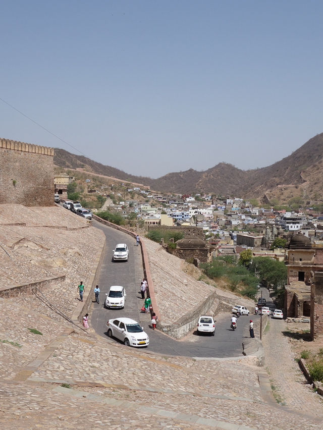 Amber Palace, Jaipur: A Majestic Fortification of Rajasthan