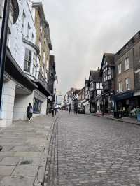 Guildford in Half a Day: A Charming City at Your Fingertips