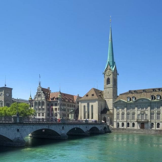 Zurich in a Flash: Swiss Precision, Lakeside Vibes