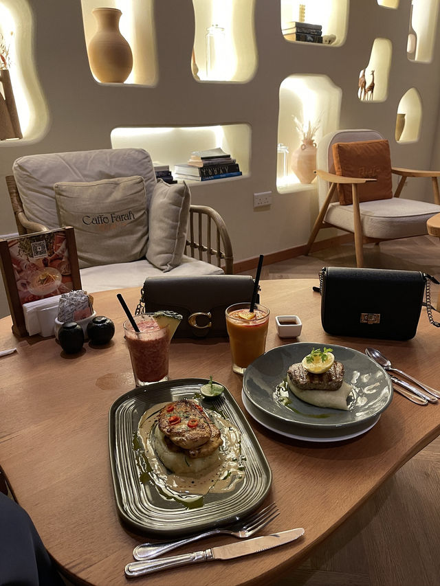 Muscat a blend of traditional culture and modernity in the Middle East 