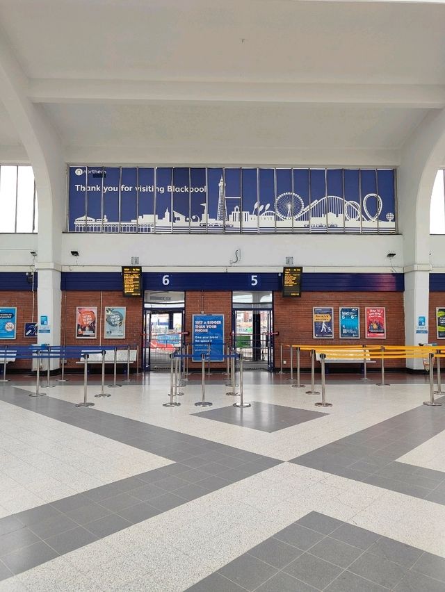 Arrival in Blackpool – A Seamless Welcome at the Station