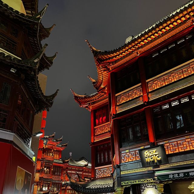 ITS NOT ME ITS YU GARDEN🏮🥢 