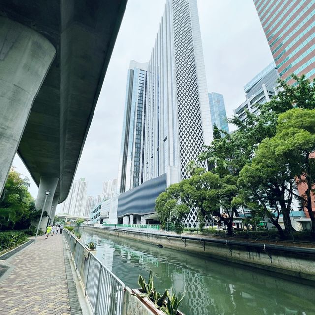 Aberdeen: Hong Kong's Seaside Haven