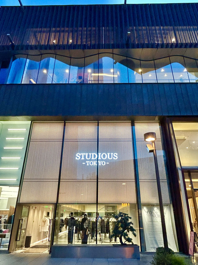 Famous for shopping and dining 