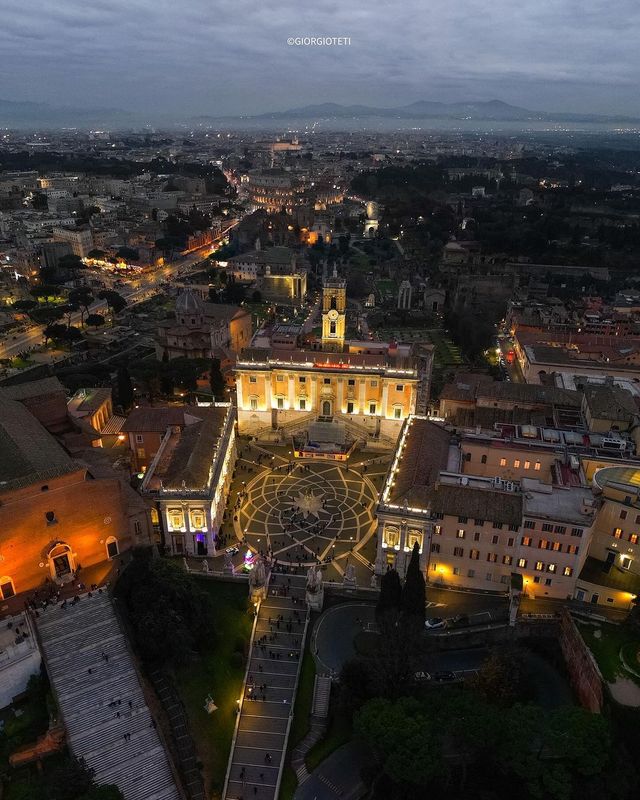 Discovering the Timeless Splendor of Roma: A Journey through the Eternal City's Collection 🇮🇹✨"