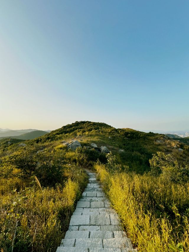 今年首次攀登的山是深圳大岭古