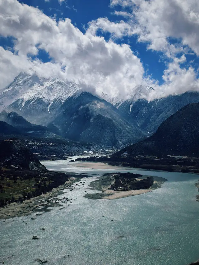 I had the fortune to witness the world's most magnificent Yarlung Tsangpo Grand Canyon