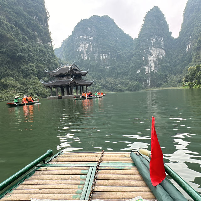 Mountains and Caves Galore in Ninh Binh 🇻🇳