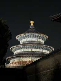 北京一個人 在天壇從白天到夜晚