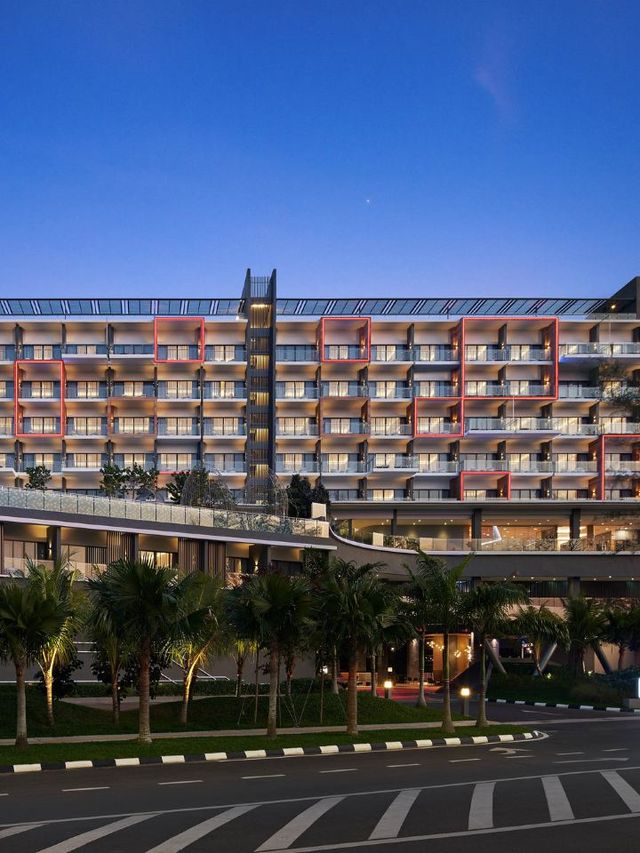 🌴 Langkawi's Aloft: A Tech-Savvy Tropical Retreat 🌞