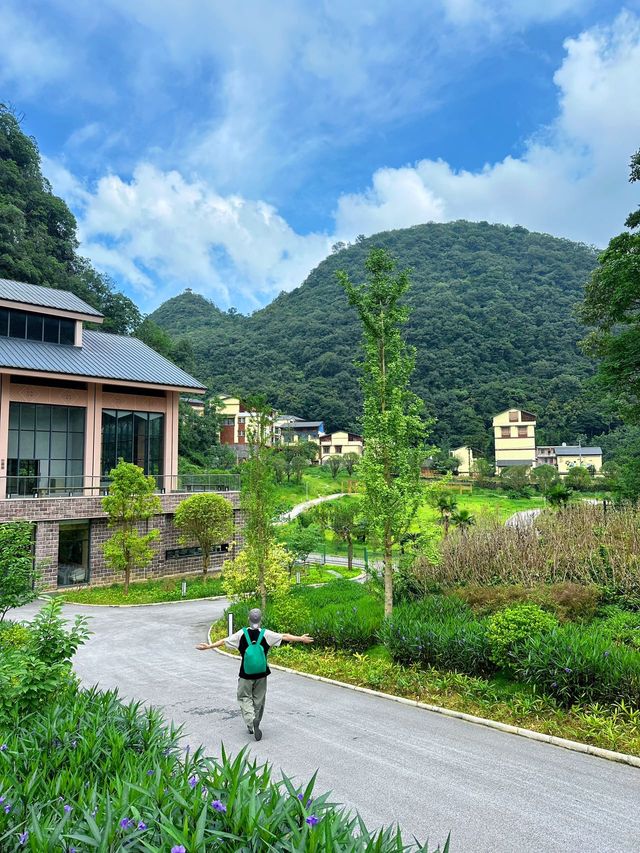 才知道山裡人為什麼住在山裡