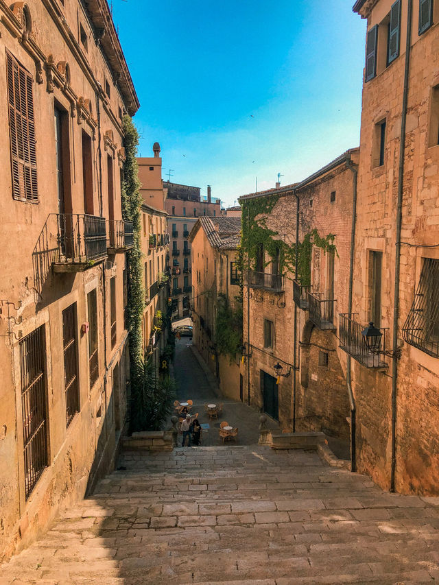 Exploring the Jewish Quarter of Girona in Spain 🇪🇸