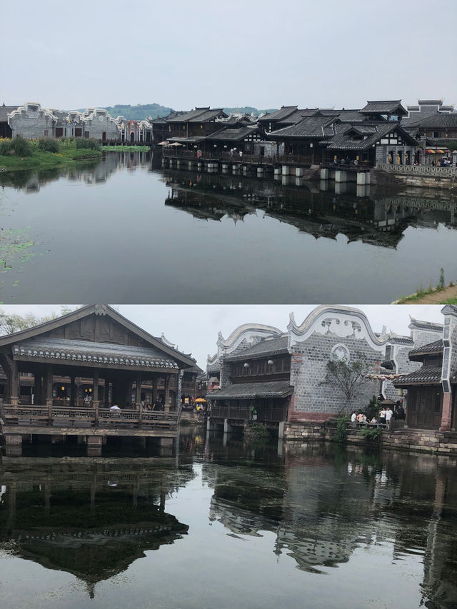 能打敗李莊古鎮的，那就只有夜晚的李莊古鎮了！！！
