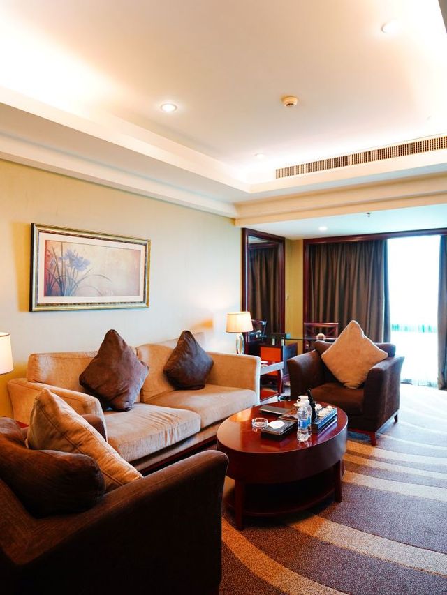 🌟 Chongqing's Luxe Stay: Empark & Century Golden Resources 🌟