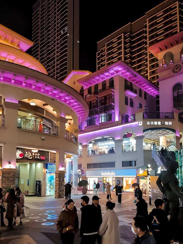 武漢永遠的神走美步行街，霓虹遍布太漂亮