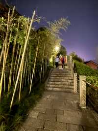 走進陝南金台山 感受千年古剎神奇魅力