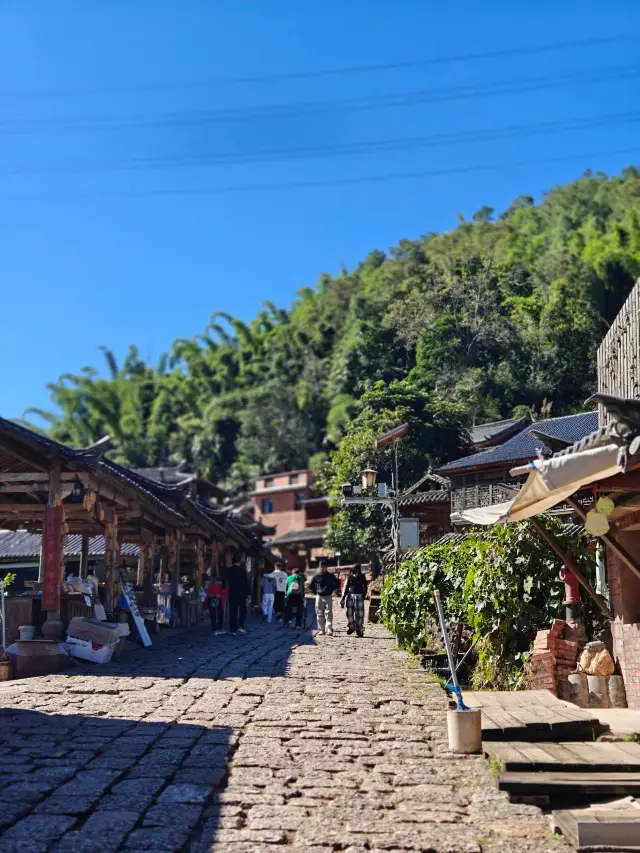 Nake Ancient Town, Pu'er: A Timeless Painting