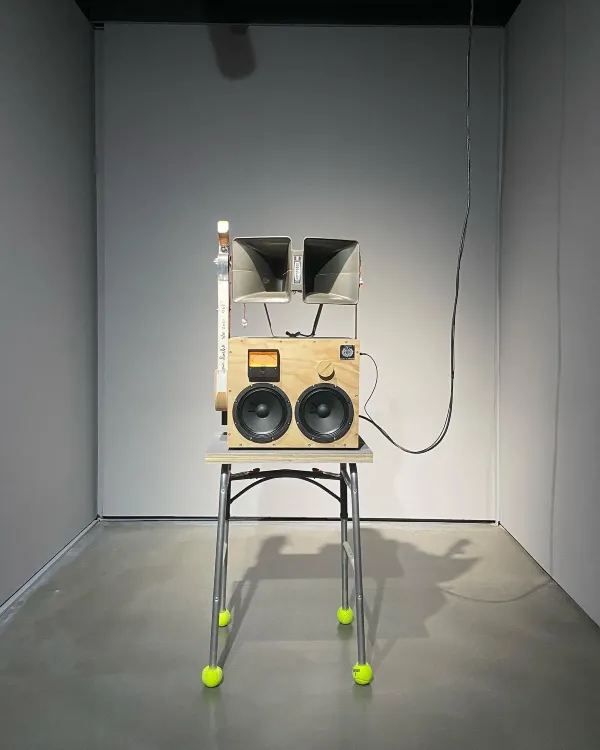 トム・サックスのBTS美術館Hybe Insight個展