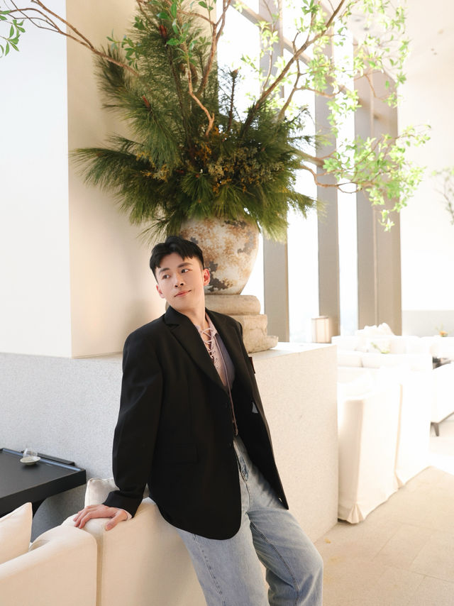西安首店！60,000片金箔打造的空中茶館