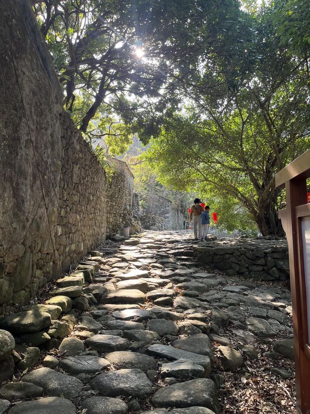 🪨廣東這個神秘古村竟用石頭造了600年