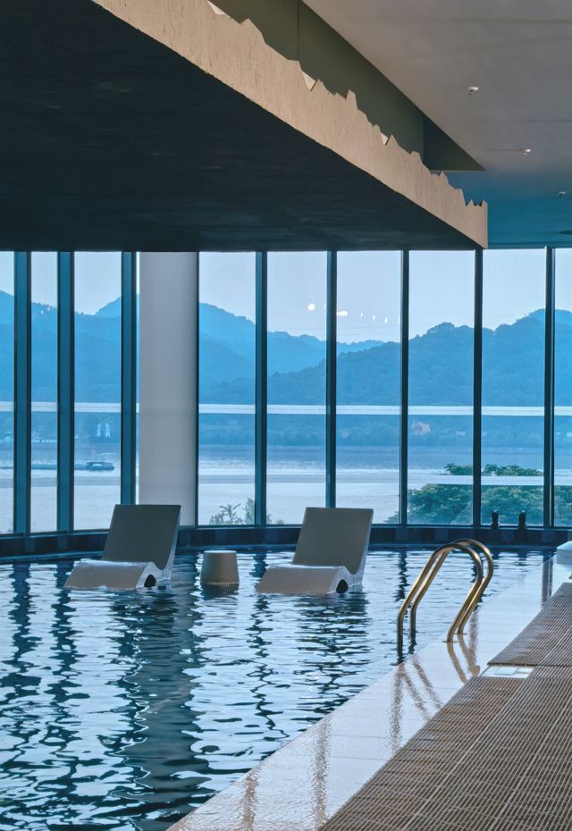 喺酒店欣賞錢塘江美景