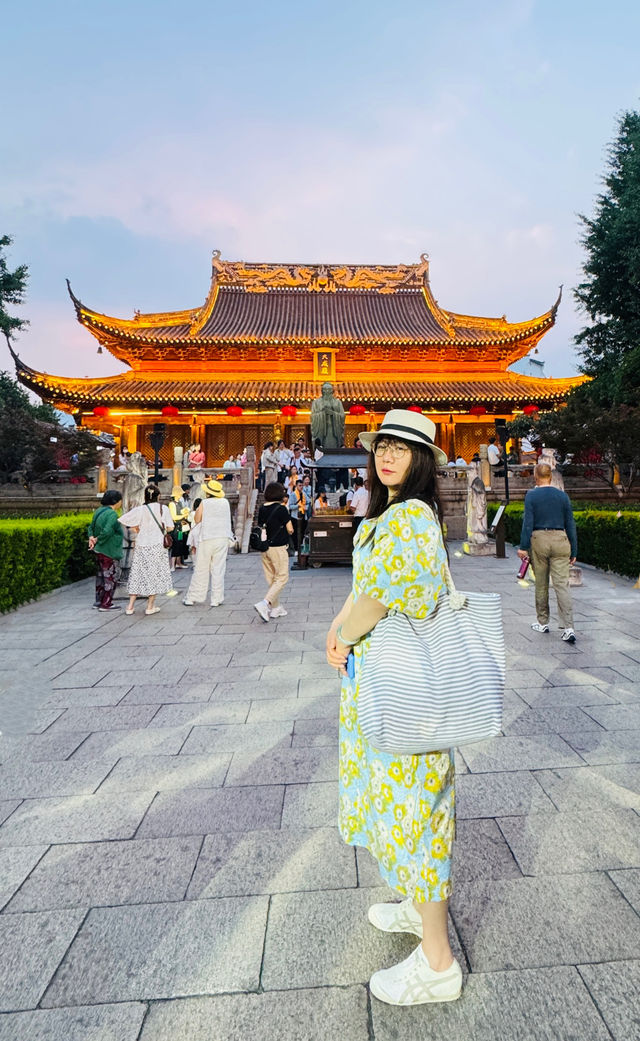藏喺南京秦淮河畔嘅夫子廟自帶學霸光環！