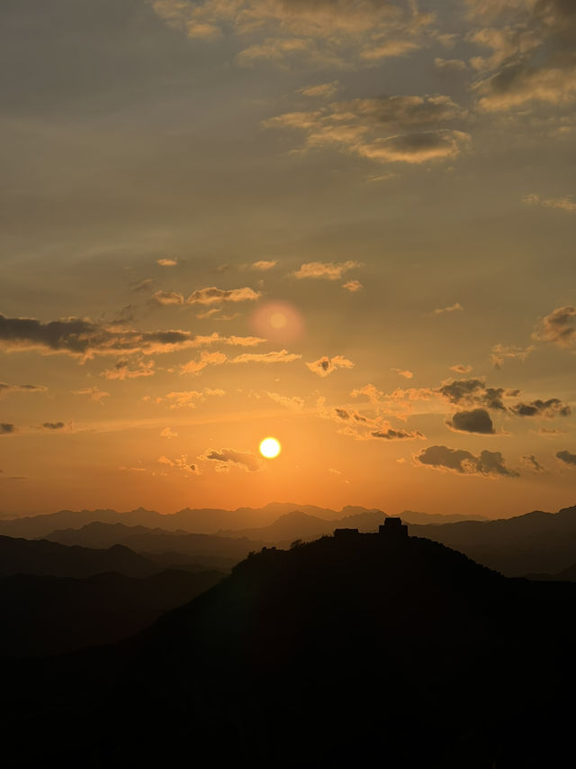 Quiet Sunset Hike on the Great Wall 🌅