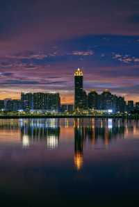 湛江金沙灣 不用離開城市，就能擁抱陽光沙灘！ 1.5公里濱海步道，椰林樹影，適合散步/騎行  沿途設