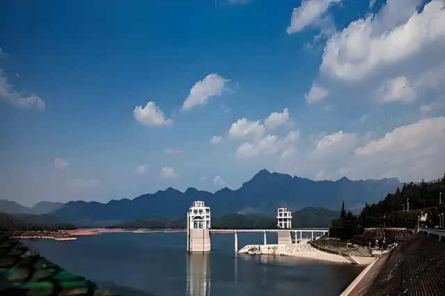 秘境雲龍湖光仙境 秘境雲龍湖光仙境