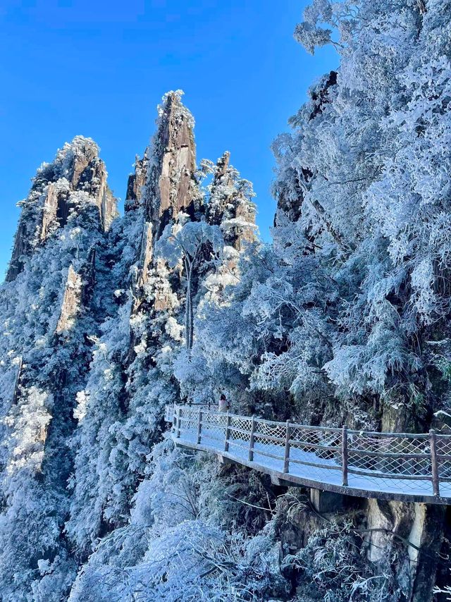 標題｜廣深1.5h閃現「冰雪莽山」#電梯直達雪山