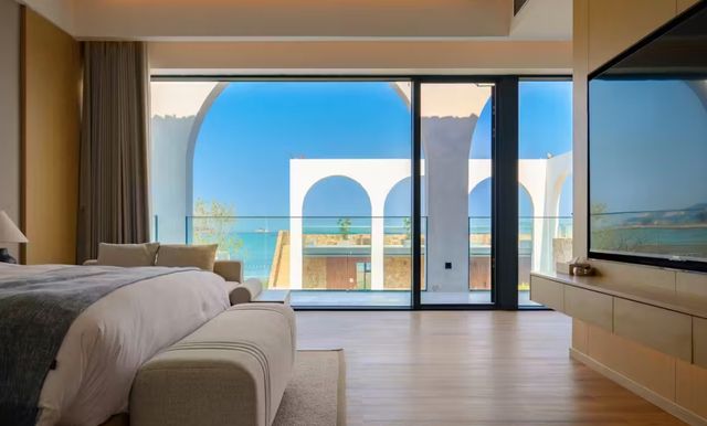 南澳島4.8分封神！270°海景+無邊泳池人均220+