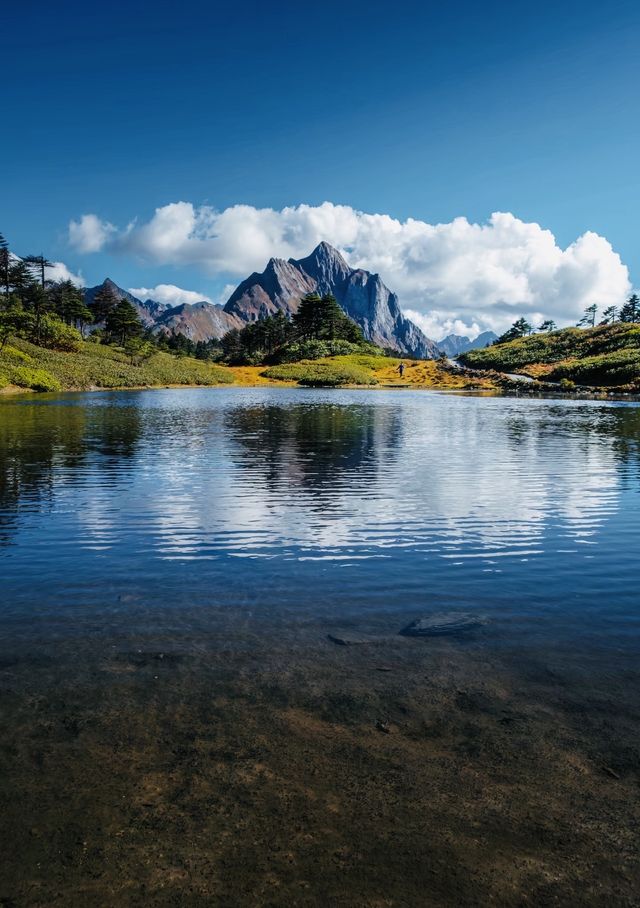 探訪金字塔雪山秘境