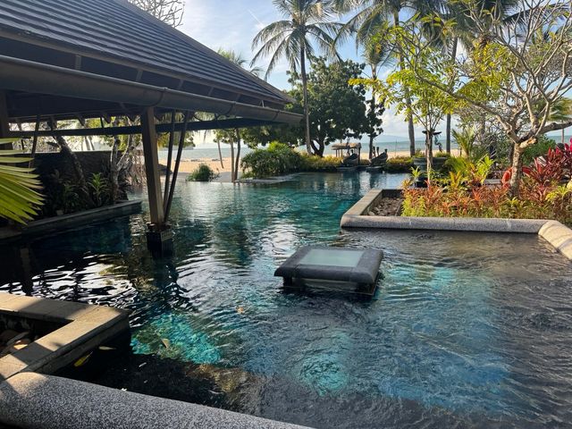 Peaceful Resting Place for Heroes