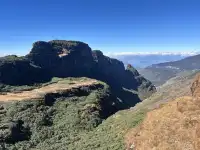 不下雪的轎子雪山