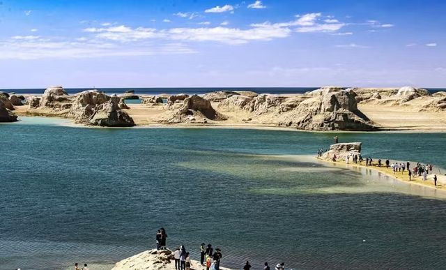 全球唯一水上雅丹|大柴旦秘境「懸浮城堡」震撼出片!日落+星空 全球唯一水上雅丹|大柴旦秘境「懸浮城堡」震撼出片!日落+星空