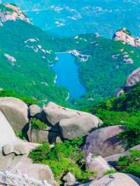 傳說天柱山是：「天帝的寶座」，古時仙人曾在此煉丹