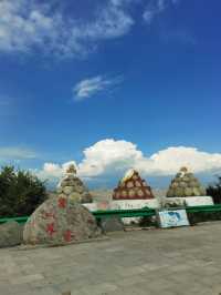 【藏在青海的“淨土”——黃南藏族自治州！一場心靈洗禮與絕美風光的終極體驗等你來探索！】  嘿，熱