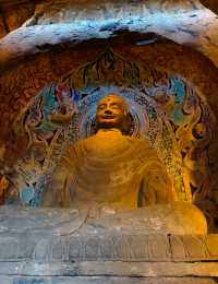 千年石刻佛光打卡