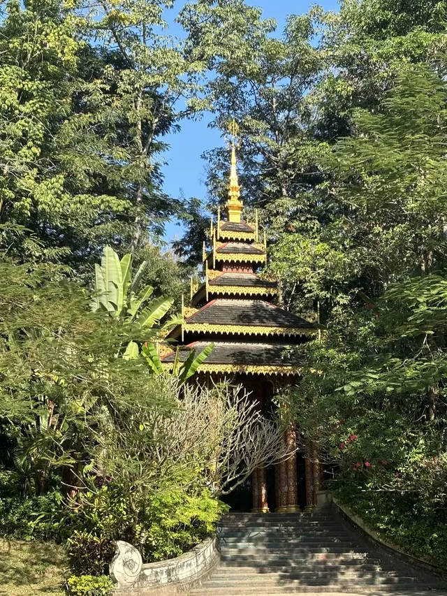 曼聽公園有自己的翡翠湖(附攻略 曼聽公園有自己的翡翠湖(附攻略
