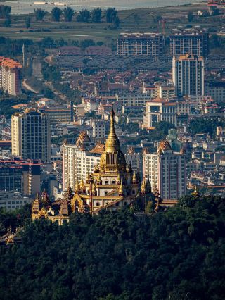 Both a destination and a must-pass route!｜How to Play｜Hotspots