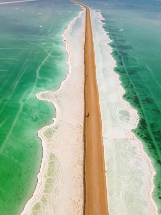 A day of being a “salted fish” at the Dead Sea