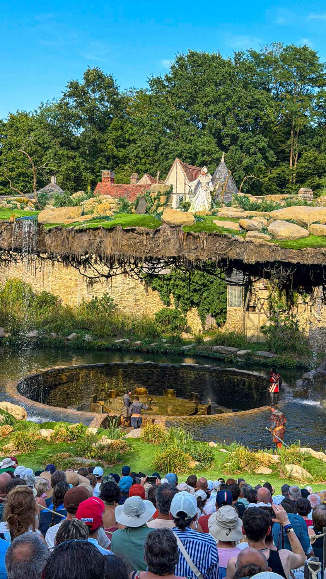 Have you ever seen a spectacle like this? Puy du Fou is one of the most unique theme parks in Europe. Located in western France, the park is built around huge live shows, immersive walkthroughs, and spectacular special effects. The experiences are suitable for all ages and can be enjoyed by the whole family.

This is its newest spectacle, which tells the story of King Arthur.
