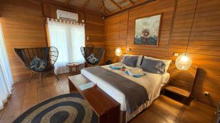 Unforgettable Stay at a Beachfront Dive Paradise
