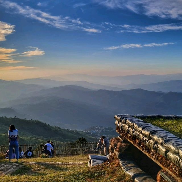 ดอยช้างมูบ แม่สาย อลังการวิวภูเขา 🌄