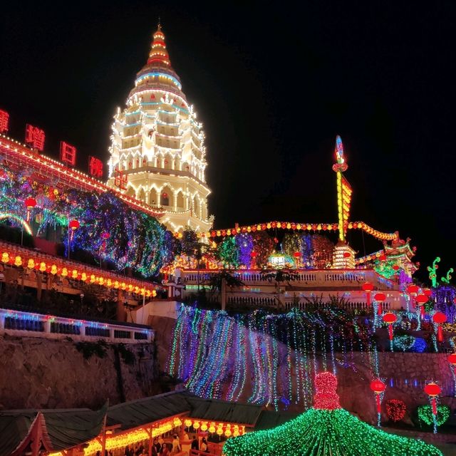 Spellbinding Kek Lok Si Temple