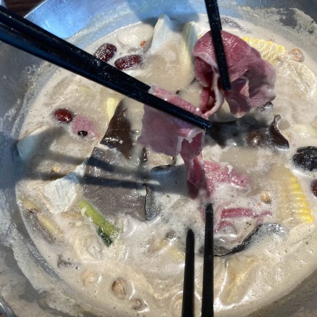 來訪人間仙境桃花源——無老鍋