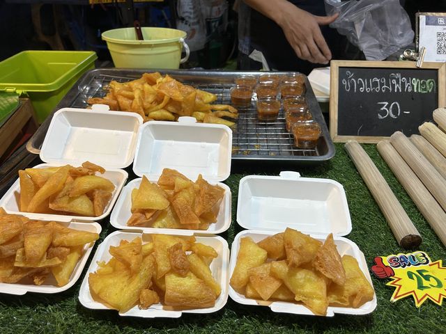 ถนนคนเดินเชียงราย ทุกวันเสาร์