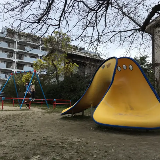 植栽が特徴の公園【唐人町公園】