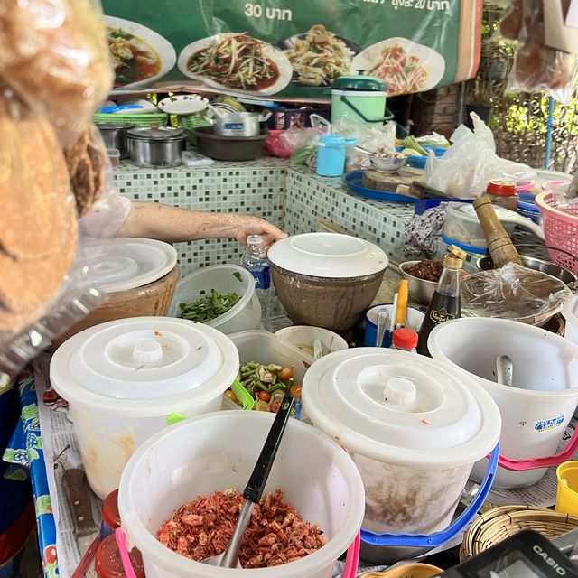 ขนมจีนเมืองแพร่ ที่ไม่มีน้ำย้อย !!!! แต่อร่อยสุดๆ
